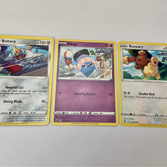 Lot 26- 5 Pokemon Cards and 5 Pokémon Figures - Picture 4 of 8